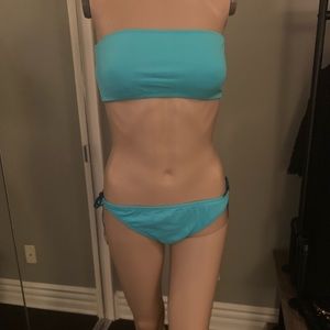 Theory bikini-turquoise!